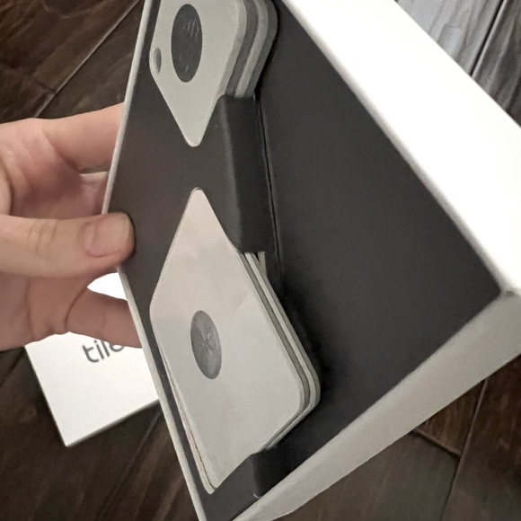 TILE Trackers - Picture 2 of 3